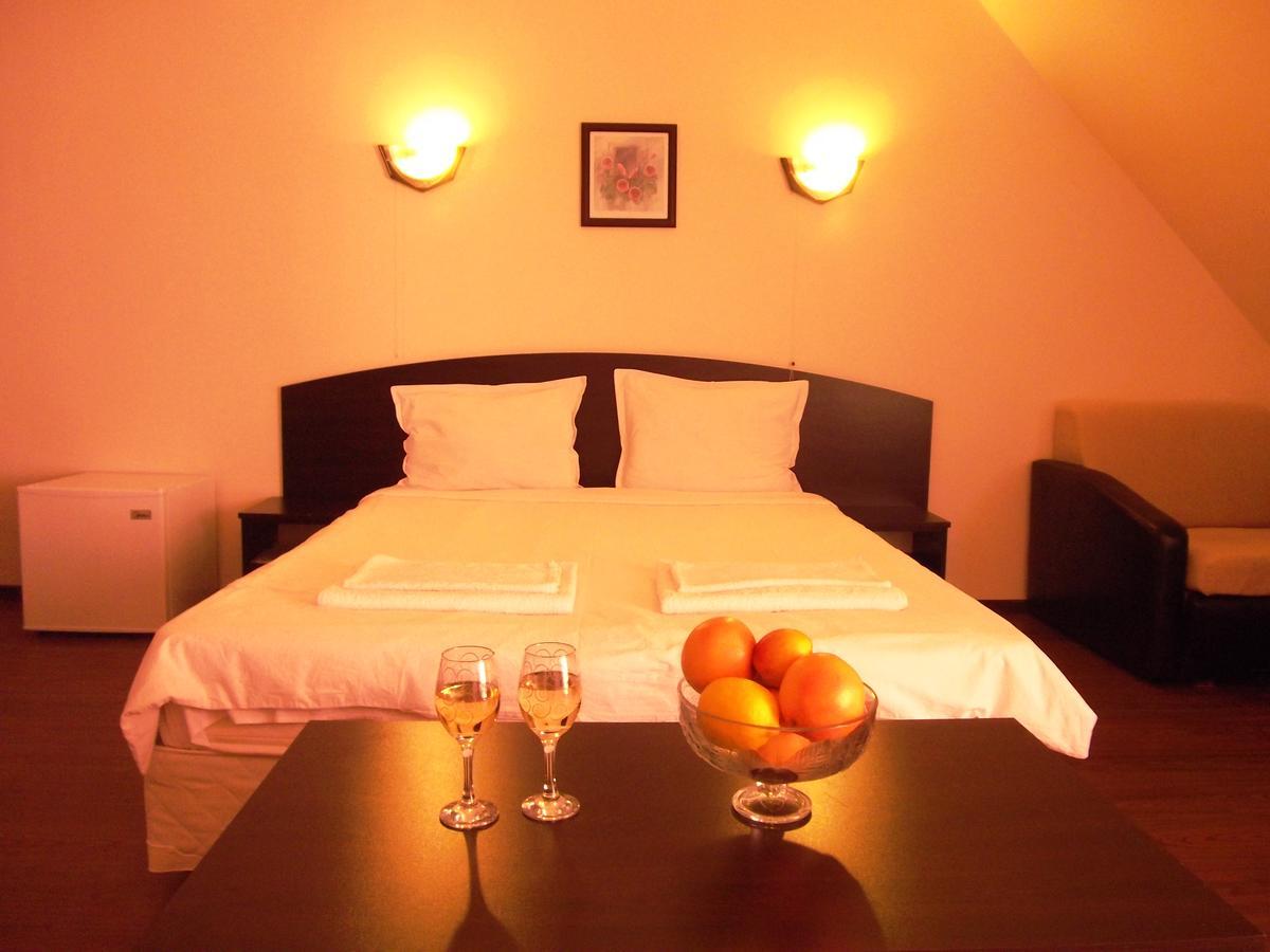Hotel Enchevi Kirkowo Zewnętrze zdjęcie