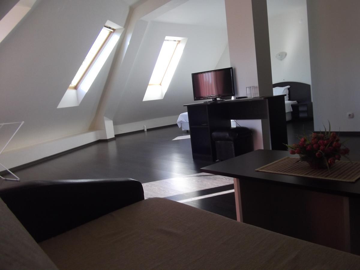 Hotel Enchevi Kirkowo Zewnętrze zdjęcie
