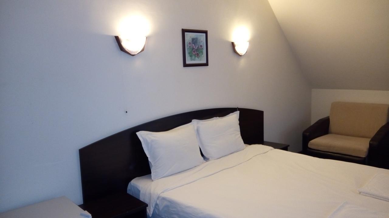 Hotel Enchevi Kirkowo Zewnętrze zdjęcie