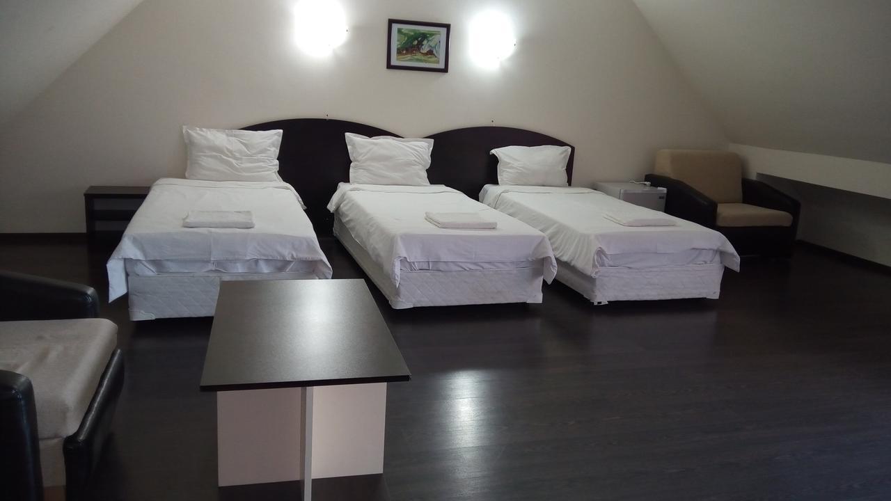 Hotel Enchevi Kirkowo Zewnętrze zdjęcie
