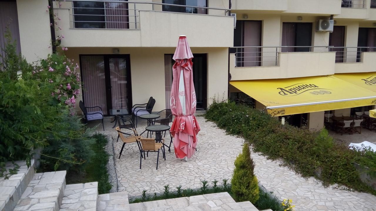 Hotel Enchevi Kirkowo Zewnętrze zdjęcie
