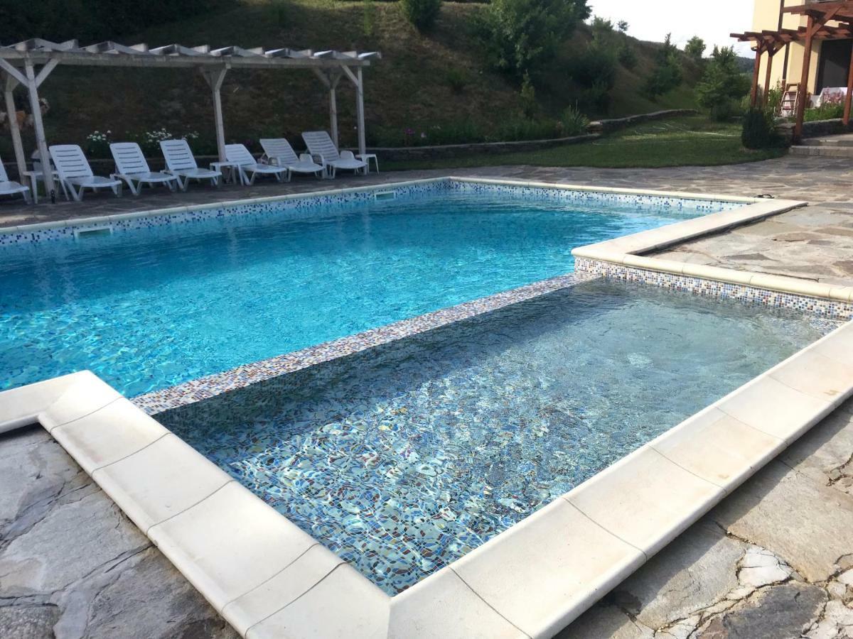 Hotel Enchevi Kirkowo Zewnętrze zdjęcie